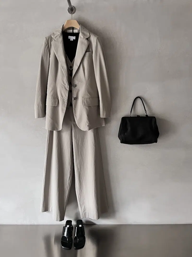Comfortable elegance from morning to night