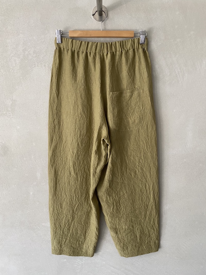 Pantaloni in lino verde lime gamba ampia vita alta con elastico e cavallo sceso Marina Lari 2
