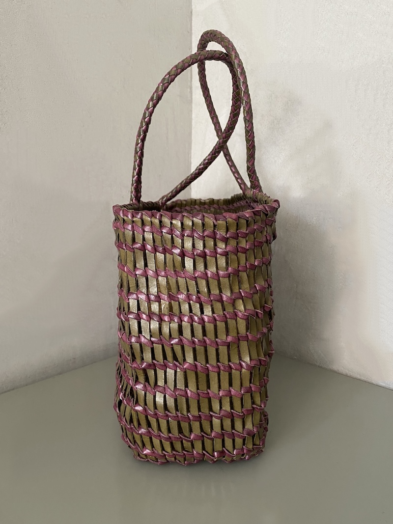 TERRAFINO Hand-Woven Leather Basket Bag in Khaki:Plum – Dragon