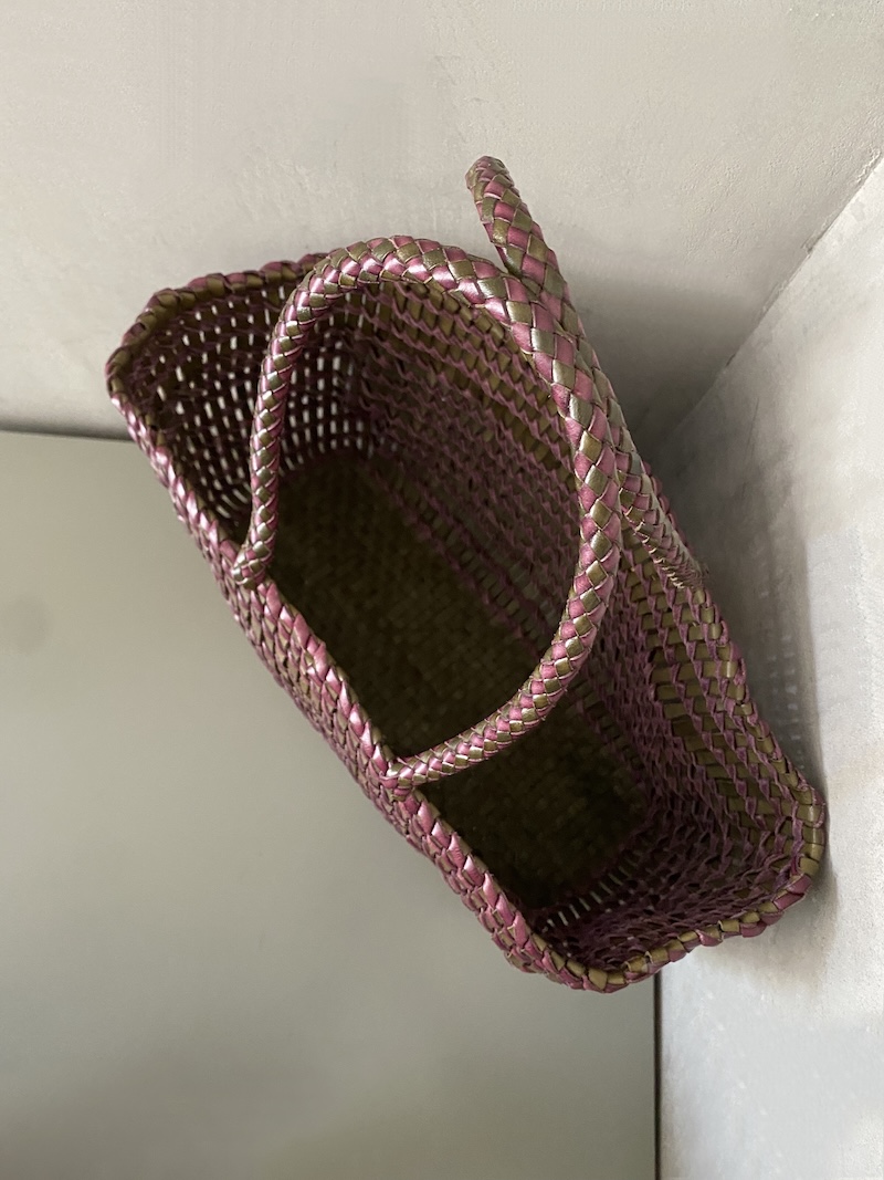 TERRAFINO Hand-Woven Leather Basket Bag in Khaki:Plum – Dragon