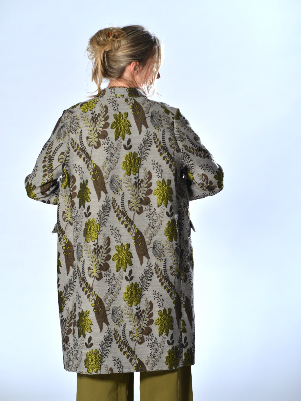 Cappotto oversize multicolor jacquard floreale Marina Lari 3