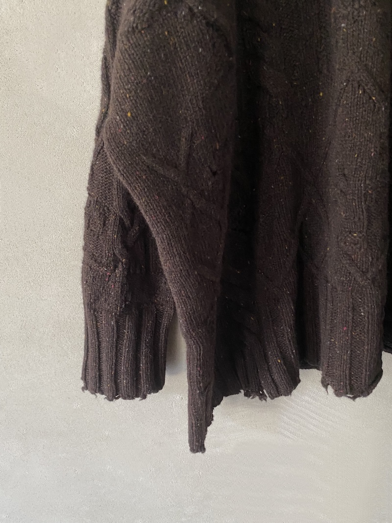 Oversized brown merino wool sweater with cables Serie Numerica