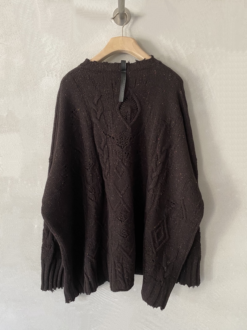 Oversized brown merino wool sweater with cables Serie Numerica
