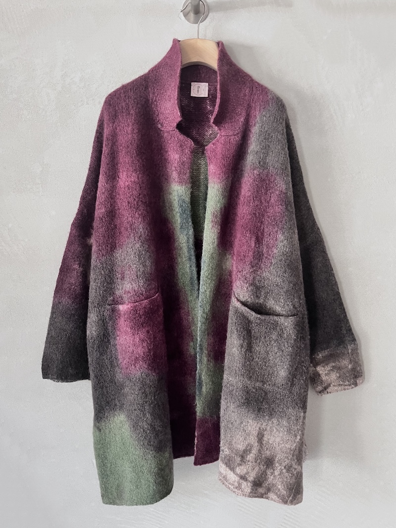 Cappotto cardigan oversize multicolor F Cashmere in cashmere dipinto a mano, con spalla calata e tasche a toppa