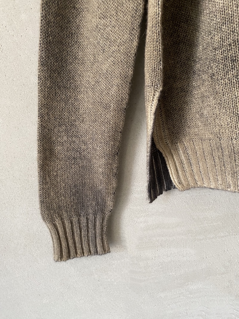 maglia beige in cashmere dipinto a mano F Cashmere 15.43.41