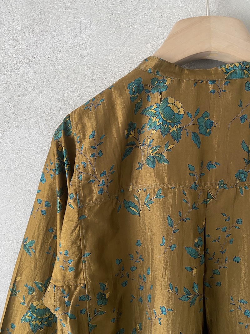 Camicia color senape in seta stampata Injiri