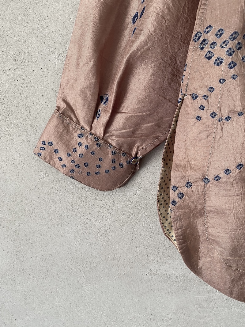 Camicia rosa cipria in seta Shibori Injiri