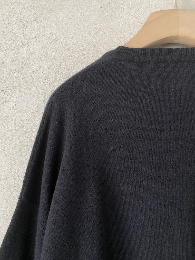 Cardigan nero over boxy in cashmere Marina Lari