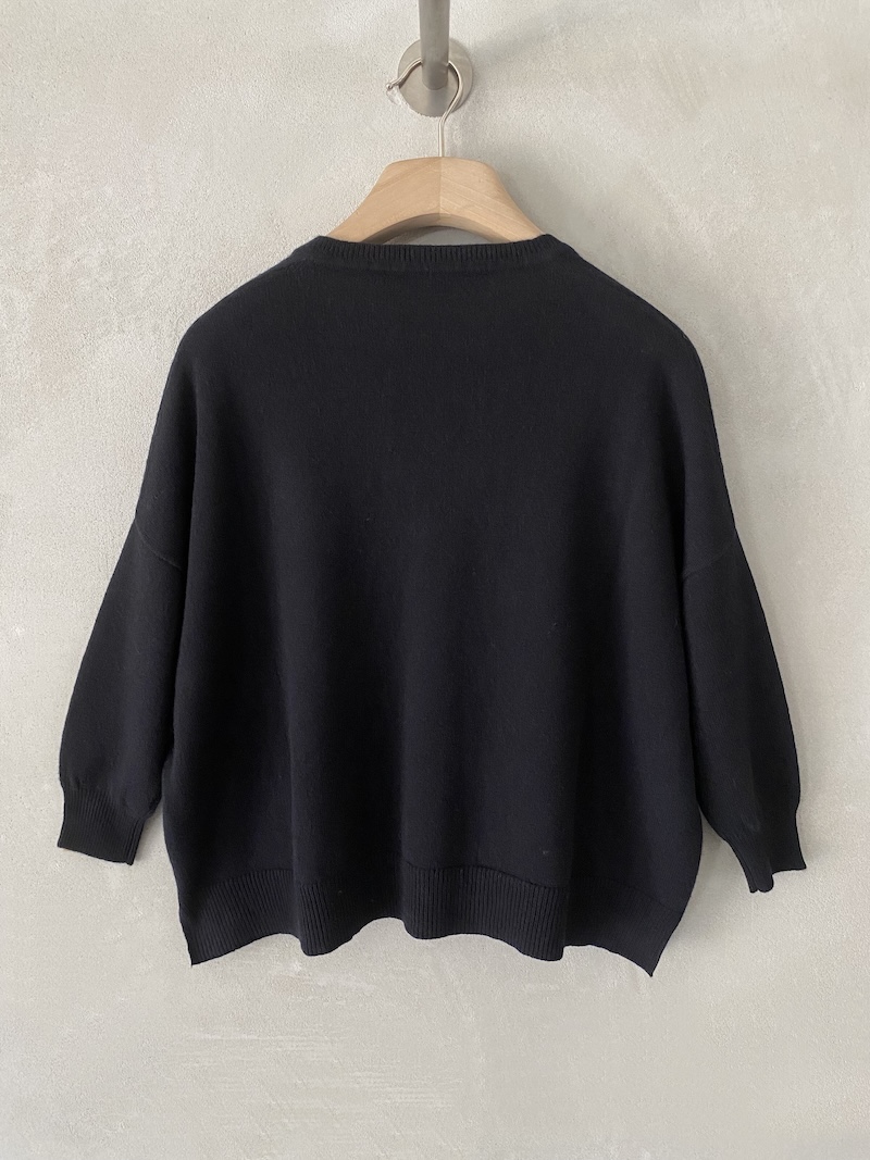 Maglia nera over boxy in cashmere Marina Lari
