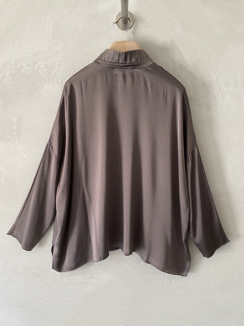 camicia oversize marrone in raso di seta elasticizzato Shirt C Zero