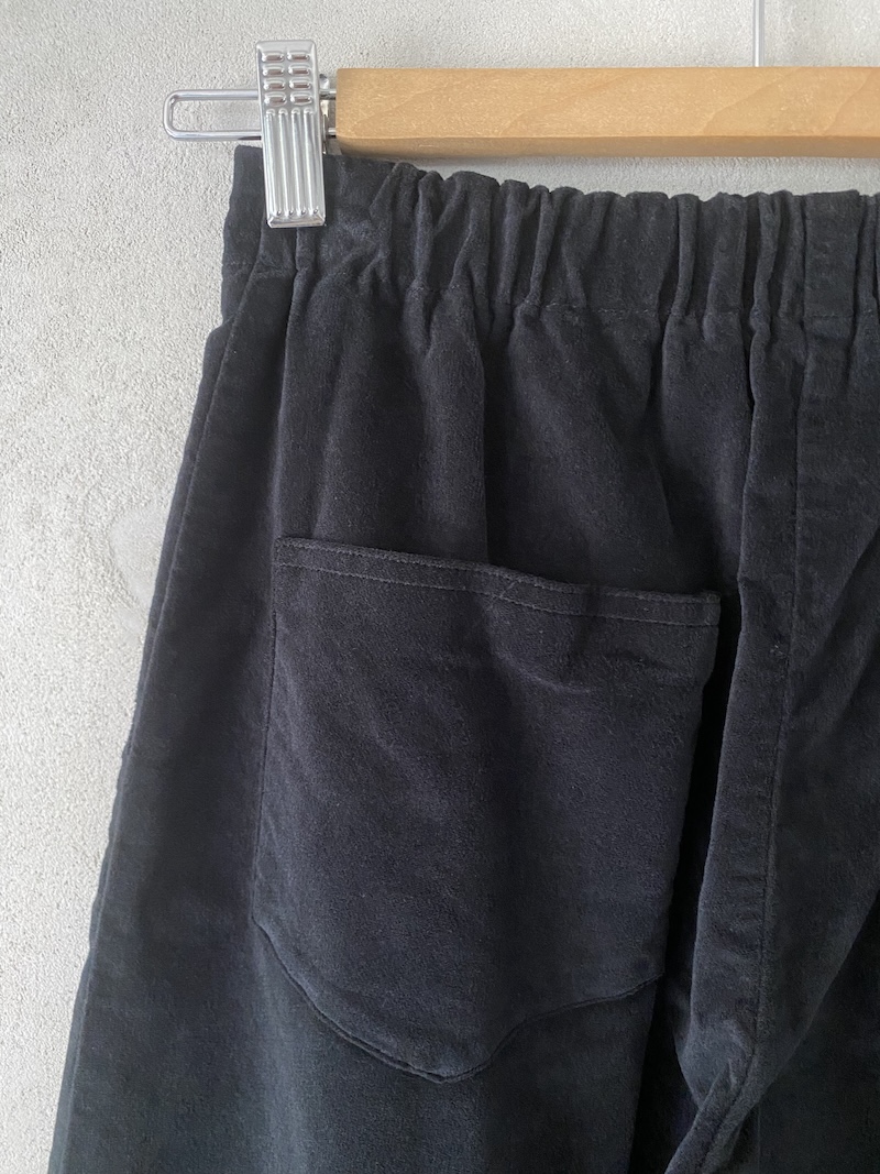 pantaloni neri in velluto elasticizzato Barbara Tani