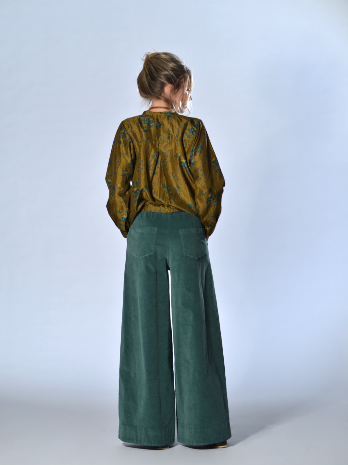 pantaloni verdi in velluto elasticizzato Barbara Tani 2