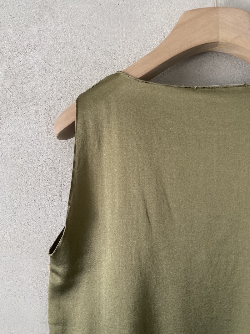 top verde senza maniche in raso di seta elasticizzato Shirt C Zero