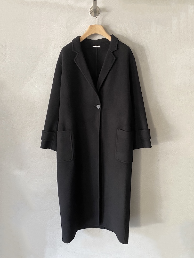 Cappotto lungo in lana e cashmere con costruzione sartoriale sfoderata, revers classico, chiusura monopetto e impunture eseguite a mano colore nero - MSM MILANO