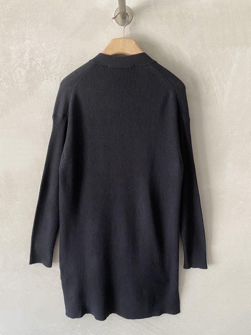 Cardigan lungo nero in cashmere leggero con tasche applicate Marina Lari