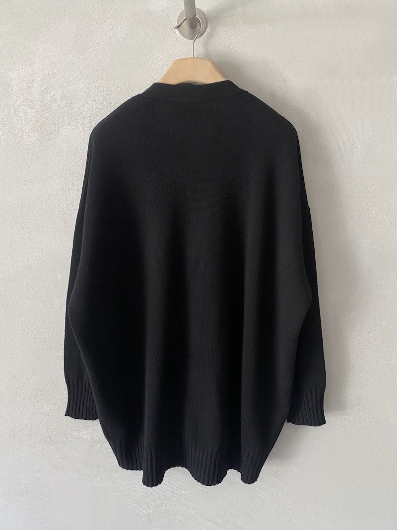 Cardigan over in cashmere con scollo a V e lavorazione a coste colore nero - MSM MILANO 3