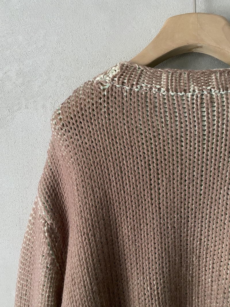 maglia beige over boxy in lana e cashmere con doppia tintura Alessandro Aste