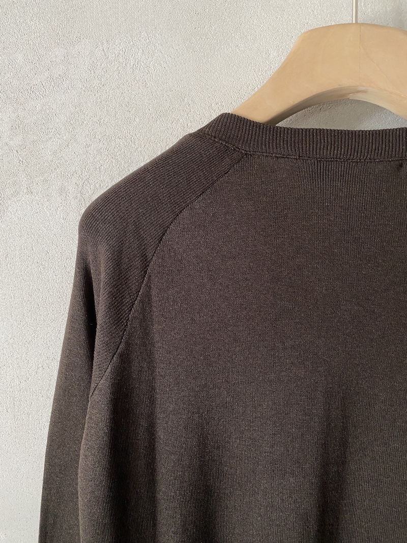 maglia marrone in jersey di seta con scollo a V Marina Lari