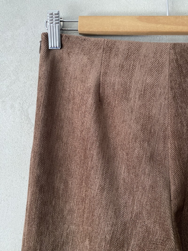 pantaloni marrone rosato a zampa in tessuto spigato elasticizzato Marina Lari
